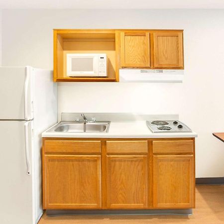 Woodspring Suites ブラウンズビル エクステリア 写真