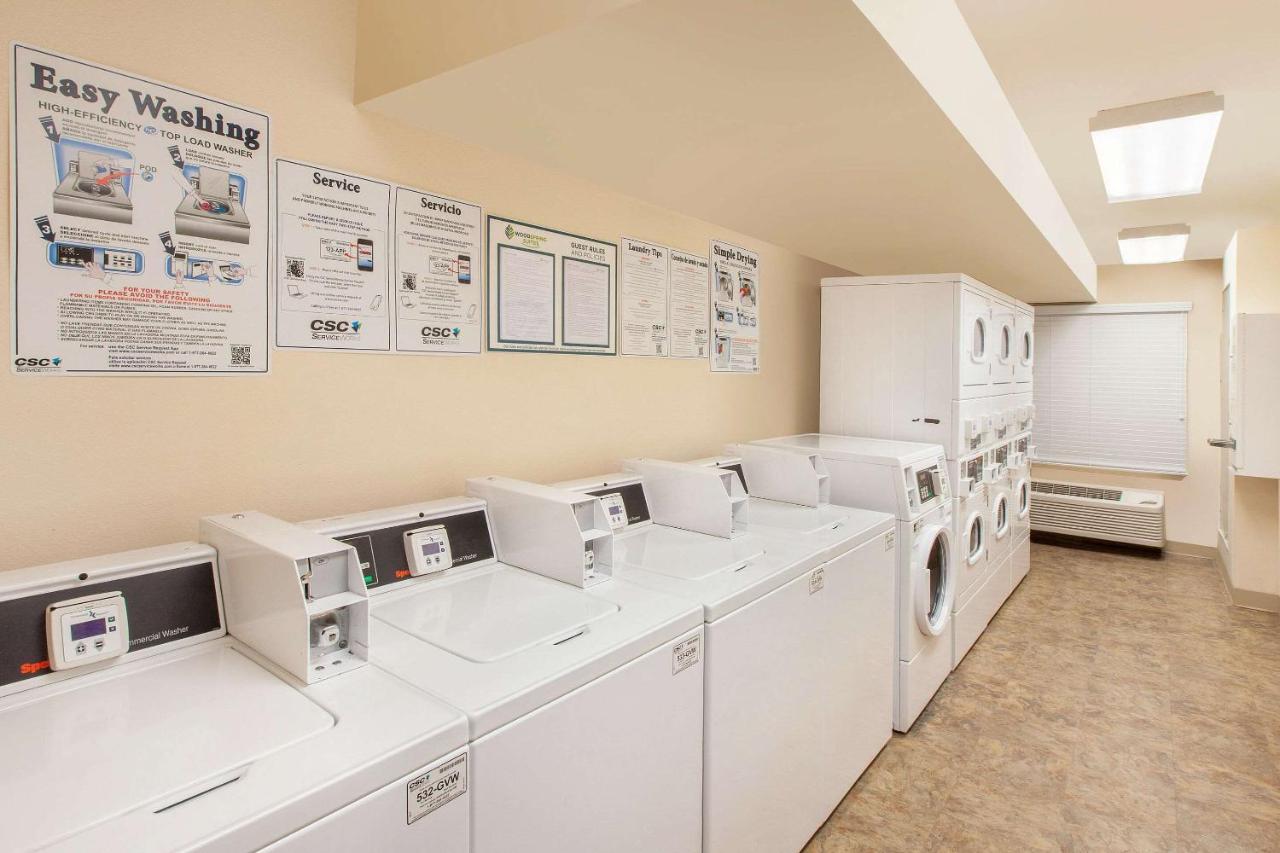 Woodspring Suites ブラウンズビル エクステリア 写真